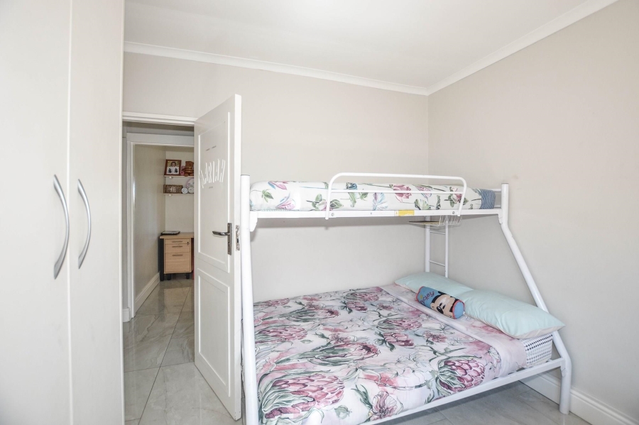 6 Bedroom Property for Sale in De Tijger Western Cape